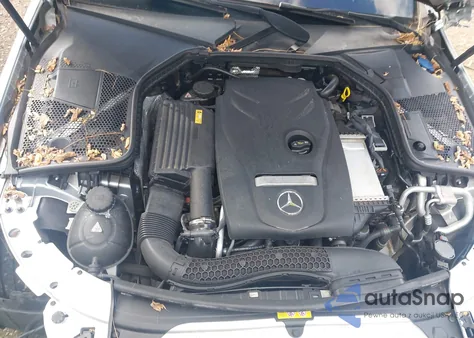 2017 Mercedes-Benz C 300 4Matic из США, поврежденный, VIN WDDWJ4KB4HF422316